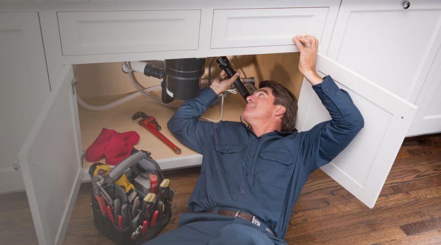 Professional water heater repair in Flora, IN